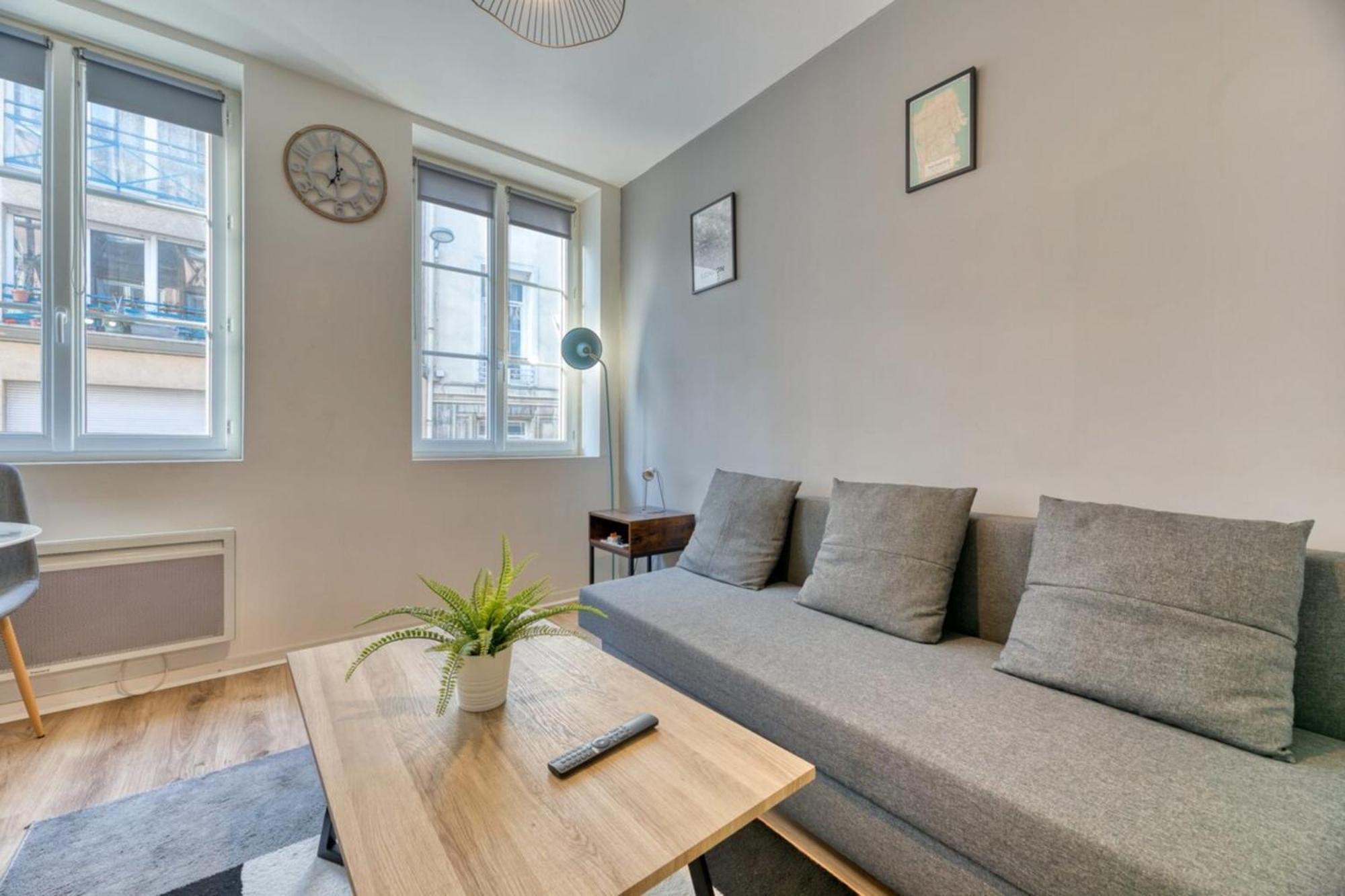 Le Thibaut Studio Renove Au Coeur De Руан Екстериор снимка